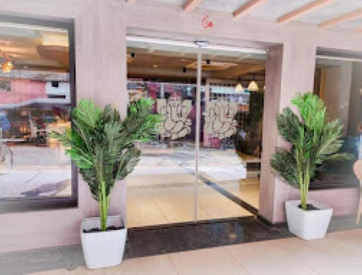 Hotel Raj Inn Bhubaneswar Exterior photo