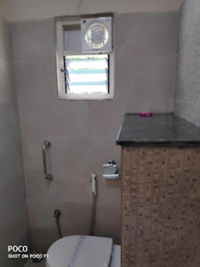 Hotel Raj Inn Bhubaneswar Exterior photo